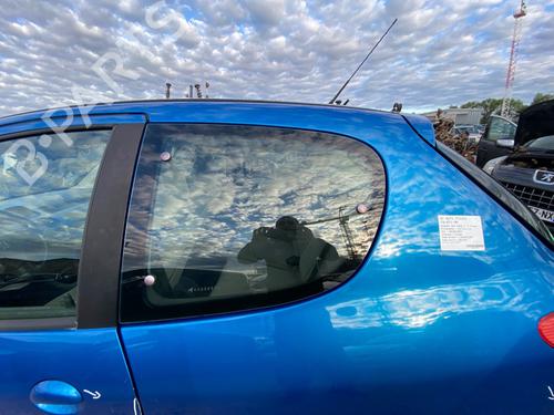 Used Rear left door window Rear left door window PEUGEOT 206 Hatchback (2A/C) 2.0 HDI 90 (90 hp) 39091556 39091556