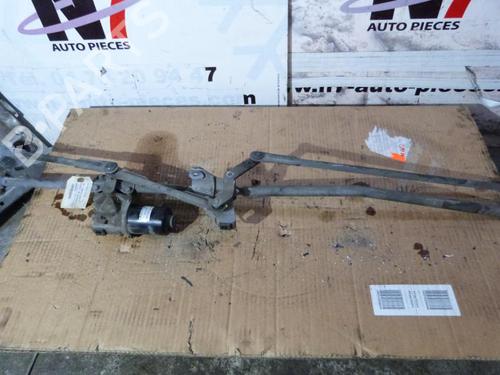 Used Front wiper motor PEUGEOT 307 Break (3E) 2.0 HDi 135 (136 hp) 23688779