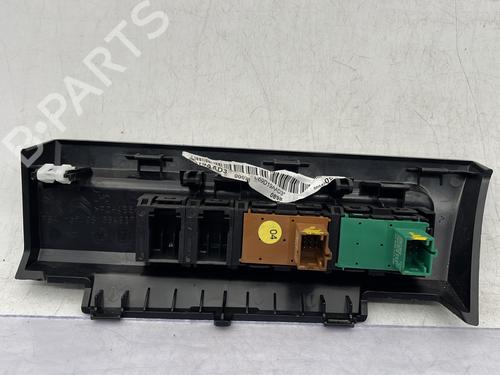 Used Switch Switch PEUGEOT 508 II (FB_, FH_, F3_) 2.0 BlueHDI 180 (FHEHZR, FHEHZN) (177 hp) 29282042 29282042