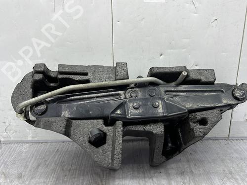 Used Jack Kit RENAULT MEGANE III Coupe (DZ0/1_) 1.4 TCe (DZ0F, DZ1V) (131 hp) 30046332