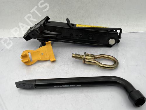 Used Jack Kit Jack Kit FORD FIESTA V (JH_, JD_) 1.4 16V (80 hp) 26326695 26326695