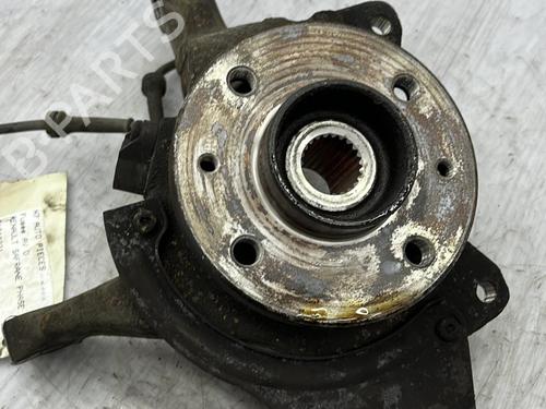 Used Right front steering knuckle Right front steering knuckle RENAULT SAFRANE I (B54_) 2.0 (B540) (105 hp) 23672693 23672693