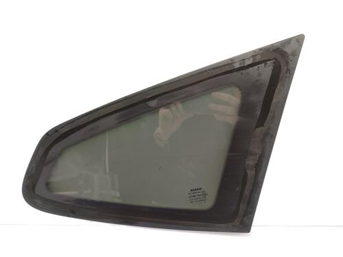 Used Rear left door window Rear left door window 23749975 23749975