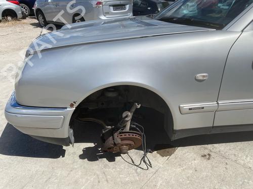 Dashboard MERCEDES-BENZ E-CLASS (W210) E 240 (210.061) | BP36440136C46 - Image 28
