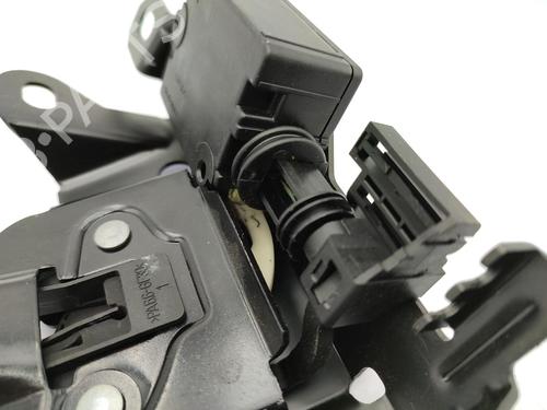 tailgate-lock-volvo-c30-533-2006-2007-2008-2009-2010-2011-2012-2013-23752005 main image