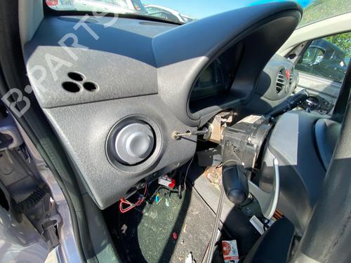 Dashboard CITROËN C2 (JM_) 1.4 HDi | BP38187351C46 - Image 3