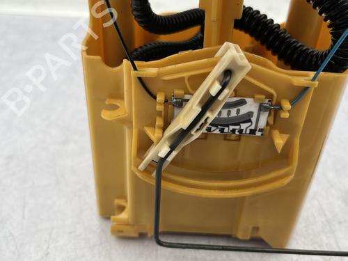 Used Fuel pump Fuel pump CITROËN C3 I (FC_, FN_) 1.4 HDi (68 hp) 33631074 33631074