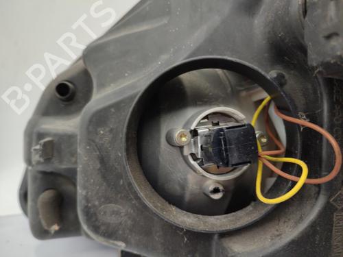 Used Right headlight Right headlight RENAULT SCÉNIC II (JM0/1_) 1.5 dCi (JM02, JM13) (101 hp) 23673943 23673943