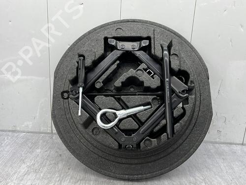 Used Jack Kit OPEL MERIVA B MPV (S10) 1.4 (75) (100 hp) 30046330