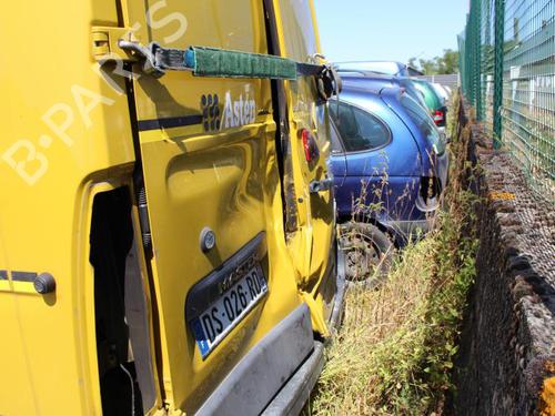 Right front fog light RENAULT MASTER III Van (FV) 2.3 dCi 110 FWD (FV0R, FV0W, FV1A) | BP23669066C31  - Image 7