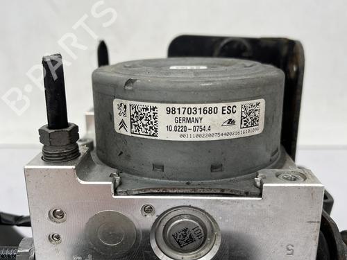 Used ABS pump ABS pump PEUGEOT 208 I (CA_, CC_) 1.0 VTi (68 hp) 23758921 23758921