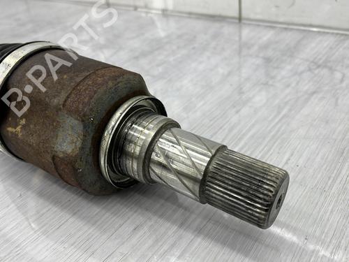 Left front driveshaft RENAULT MEGANE III Coupe (DZ0/1_) 1.9 dCi (DZ0N, DZ0J, DZ1J, DZ1K) | BP28164647M38 