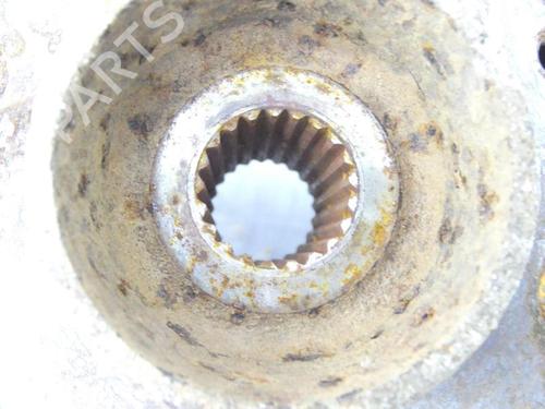 Used Right front steering knuckle Right front steering knuckle RENAULT MEGANE I (BA0/1_) 1.4 16V (BA0D, BA1H, BA0W, BA10) (95 hp) 23700707 23700707