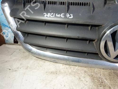 Used Grille Grille 23687216 23687216