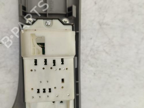 Used Left front window switch Left front window switch TOYOTA YARIS (_P9_) 1.3 VVT-i (SCP90_, SCP90R) (87 hp) 23684508 23684508