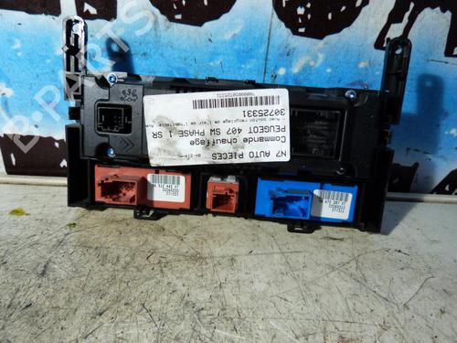 Used Climate control Climate control 23689069 23689069