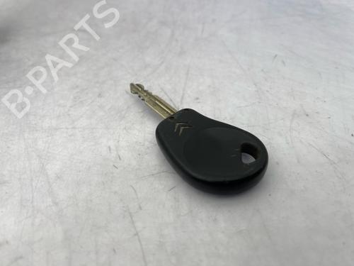 Used Fuel cap Fuel cap CITROËN XSARA Coupe (N0) 1.4 i (75 hp) 40525342 40525342