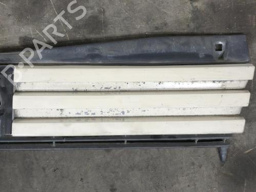 Grill Grill PEUGEOT 205 II (20A/C) 1.1 (54 hp) 23681843 23681843