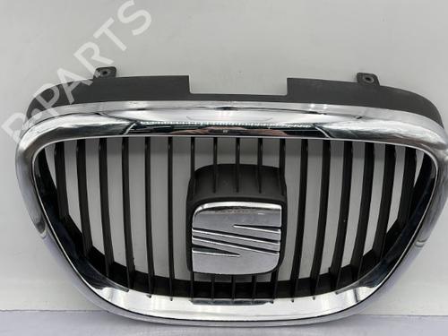 Used Grille SEAT TOLEDO III (5P2) 2.0 TDI 16V (140 hp) 23755011