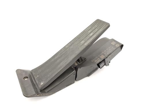 pedal-bmw-1-e81-2006-2007-2008-2009-2010-2011-2012-23760604 main image