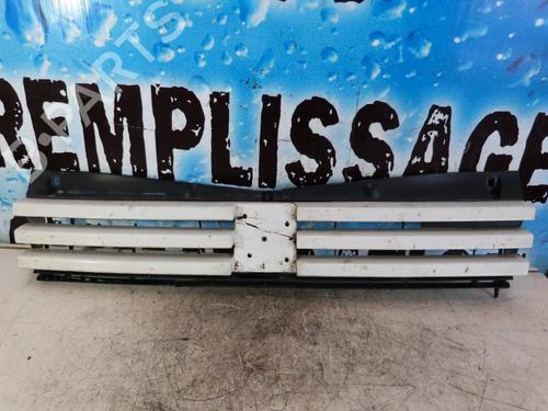 Used Grille PEUGEOT 205 II (20A/C) 1.7 Diesel (60 hp) 23692759