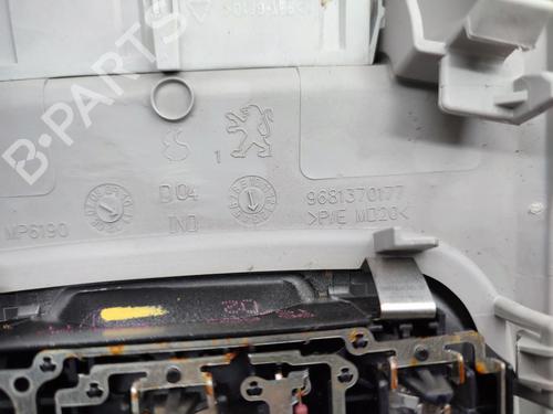 Interior roof light PEUGEOT 3008 I MPV (0U_) 1.6 HDi | BP23729737I8 