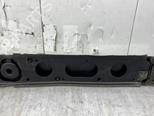 roof-bar-dacia-sandero-ii-2012-33001006 main image