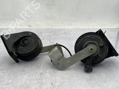 horn-alfa-romeo-stelvio-949_-2016-32446378 main image