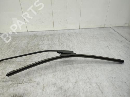 Front windshield wiper arm RENAULT SCÉNIC III (JZ0/1_) 1.5 dCi | BP23718935C143 