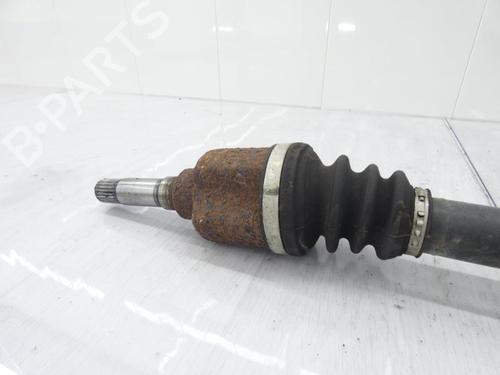 Used Right front driveshaft Right front driveshaft FIAT QUBO (225_) 1.4 (225AXA1A) (73 hp) 23699186 23699186