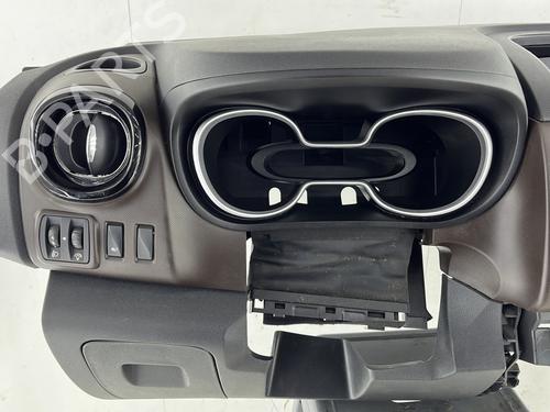 Used Dashboard Dashboard FIAT TALENTO Van (296_) 1.6 D (145 hp) 27884164 27884164