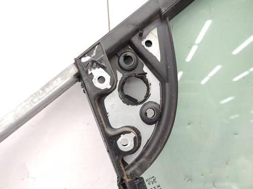 Front left quarter glass PEUGEOT 307 Break (3E) 2.0 HDI 110 | BP23679319C111 