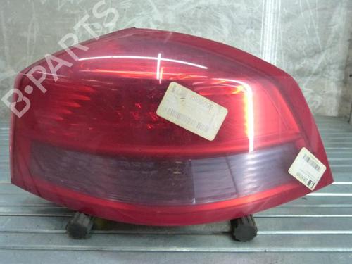 Used Right taillight Right taillight RENAULT VEL SATIS (BJ0_) 2.2 dCi (BJ0E, BJ0F) (150 hp) 23667273 23667273