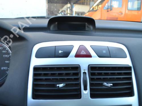Climate control PEUGEOT 307 Break (3E) 2.0 HDi 135 | BP23688778I5  - Image 10