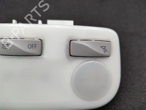 interior-roof-light-renault-megane-iii-hatchback-bz01_-b3_-2008-23730830 main image