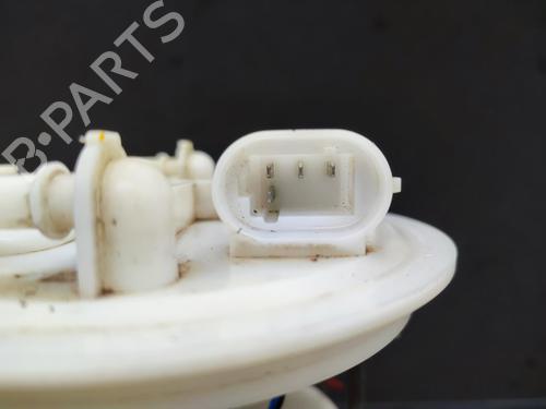 Used Fuel pump RENAULT TRAFIC II Van (FL) 2.5 dCi 135 (FL0D) (135 hp) 23729834