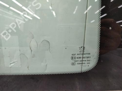 rear-right-quarter-glass-peugeot-5008-0u_-0e_-2009-2010-2011-2012-2013-2014-2015-2016-2017-27304227 main image