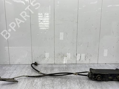 Freno a mano elettrico RENAULT SCÉNIC II (JM0/1_) 1.9 dCi (JM0G, JM12, JM1G, JM2C) (120 hp) 29839267