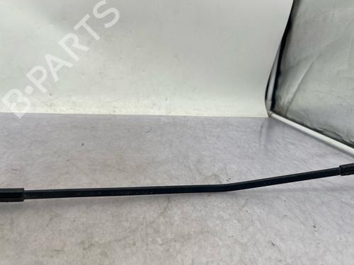 Used Front windshield wiper arm Front windshield wiper arm 37676537 37676537