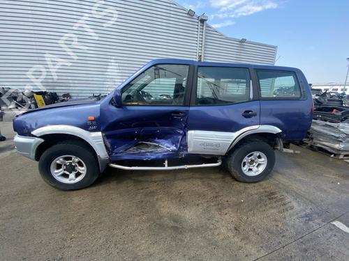 Used Rear left door window Rear left door window 37717136 37717136