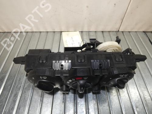 Used Climate control Climate control MERCEDES-BENZ A-CLASS (W168) A 170 CDI (168.009, 168.109) (95 hp) 23684728 23684728