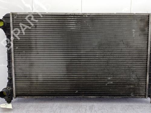 Used Water radiator Water radiator 23728705 23728705