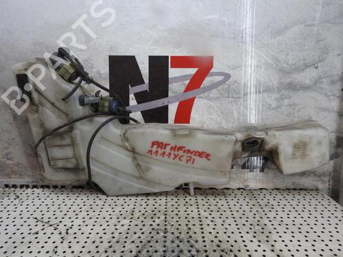 Used Windscreen washer tank NISSAN PATHFINDER III (R51) 2.5 dCi 4WD (174 hp) 23685190