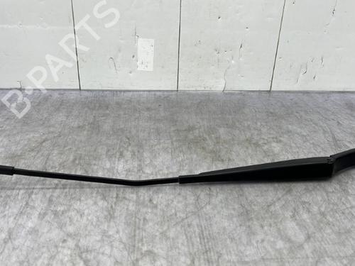 Used Front windshield wiper arm SKODA OCTAVIA II (1Z3) 1.9 TDI (105 hp) 23756656