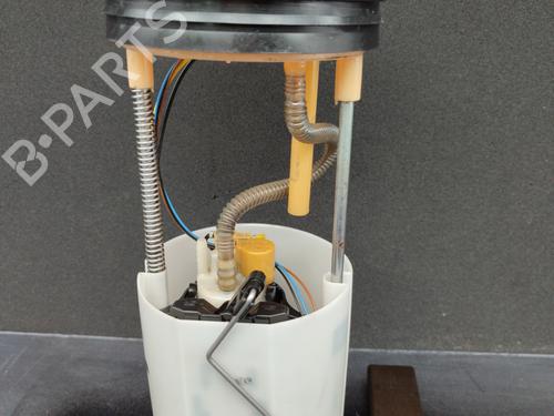 Used Fuel pump Fuel pump VW TOURAN (1T3) 1.6 TDI (105 hp) 23738812 23738812