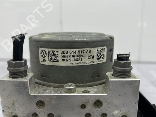 Used ABS pump ABS pump VW GOLF VII (5G1, BQ1, BE1, BE2) 2.0 GTD (184 hp) 23702965 23702965