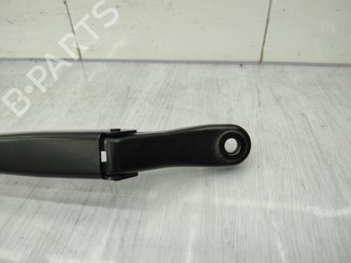 Front windshield wiper arm PEUGEOT 208 I (CA_, CC_) 1.5 BlueHDI 100 | BP23721321C143 
