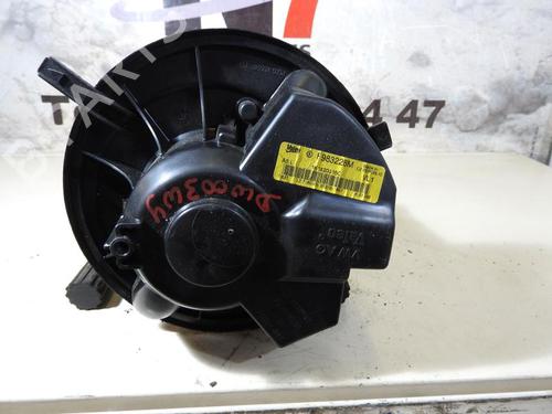 Heater blower motor VW TOURAN (1T1, 1T2) 2.0 TDI 16V | BP23684910M62 