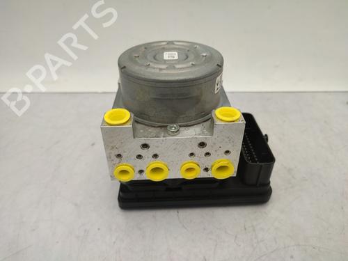 Used ABS pump RENAULT MEGANE IV Hatchback (B9A/M/N_) 1.5 dCi 110 (B9A3) (110 hp) 25001181