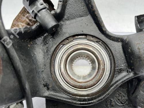 Right front steering knuckle PEUGEOT 406 Coupe (8C) 3.0 V6 | BP23755382M26 